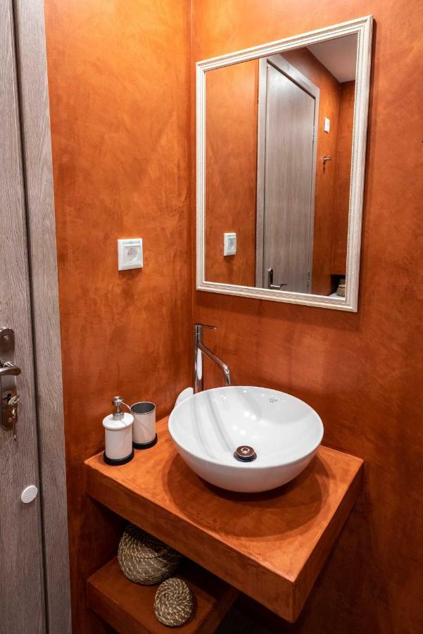 Acropolis Koukaki Newly Renovated 55Sq.M Apartment Athena Bagian luar foto